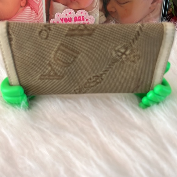 Prada 6 keychain case - Picture 4 of 13